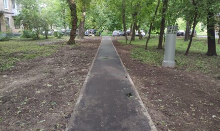Обустройство пешеходной дорожки на улице Константинова наконец-то завершено.